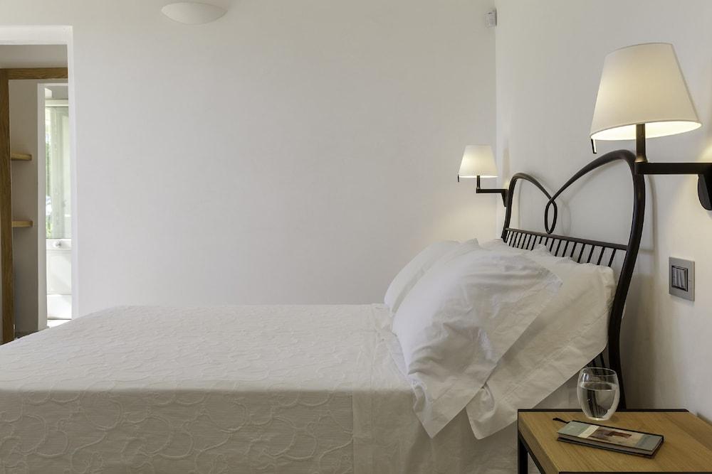 Tenuta Monticelli Bio Relais อเลซิโอ ภายนอก รูปภาพ